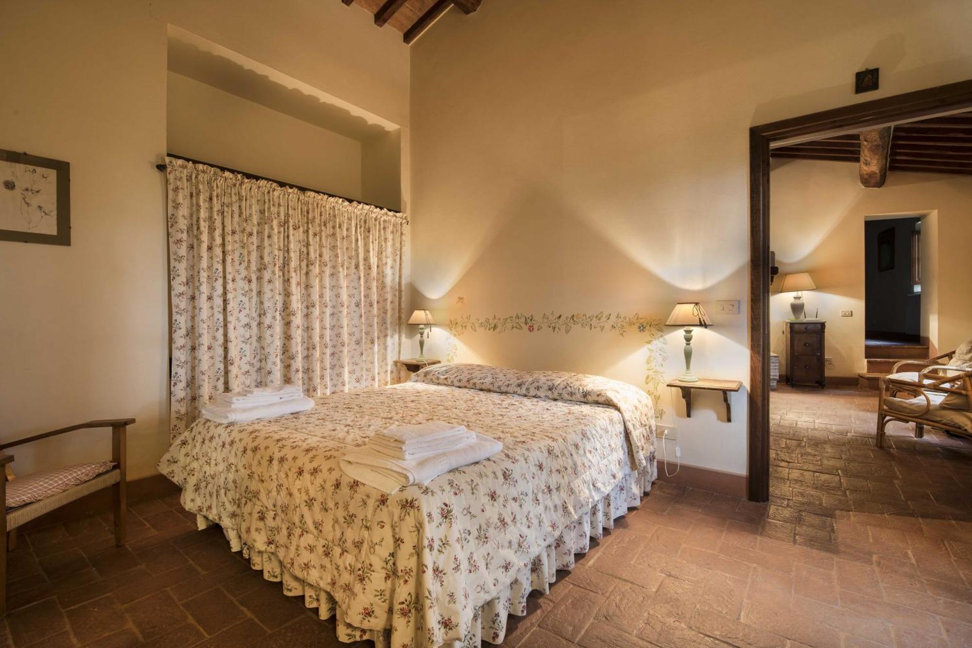 Borgo Di Camporsevoli Villa Exterior foto